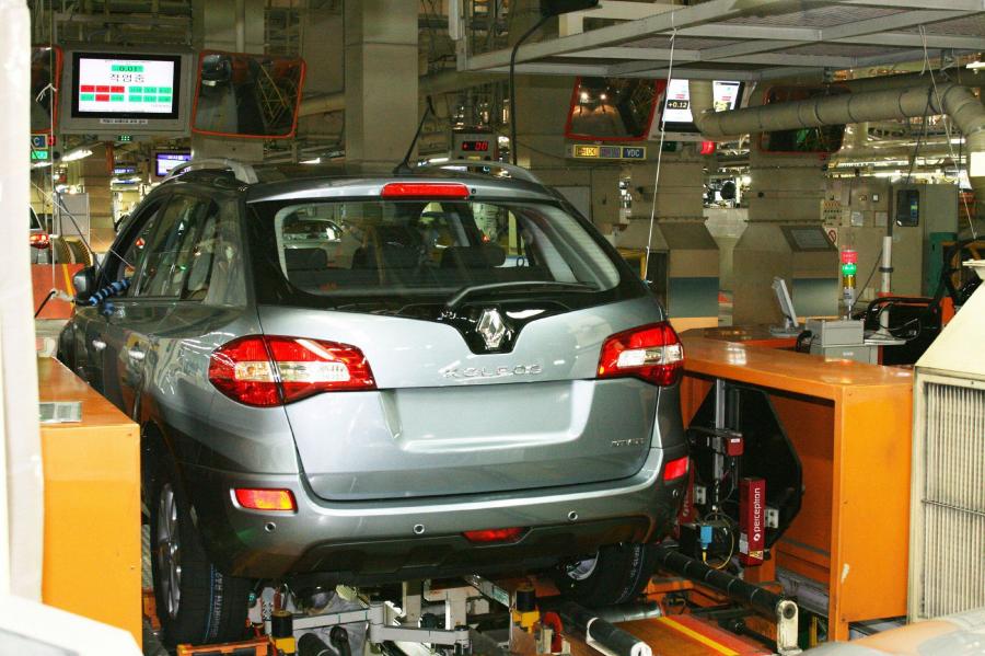  Renault Koleos 2008 года  (фото 19 из 188)
